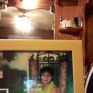 Meet your Posher, Cora lois